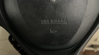 Used 2015 Maruti Suzuki Ciaz [2014-2017] ZXi AT Petrol Automatic top_features Airbags