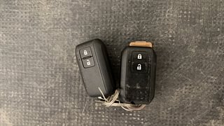 Used 2018 Maruti Suzuki Swift [2017-2021] ZXi AMT Petrol Automatic extra CAR KEY VIEW