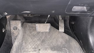 Used 2018 Hyundai Elite i20 [2018-2020] Asta CVT Petrol Automatic interior PEDALS VIEW