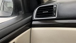 Used 2017 Maruti Suzuki Ciaz [2014-2017] ZXi AT Petrol Automatic top_features Airbags