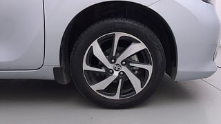 Used 2023 Toyota Glanza V AMT Petrol Automatic tyres RIGHT FRONT TYRE RIM VIEW