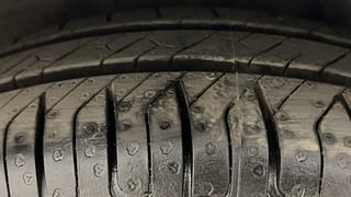 Used 2015 Hyundai Eon [2011-2018] Magna Petrol Manual tyres LEFT REAR TYRE TREAD VIEW