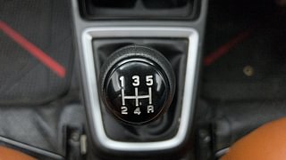 Used 2019 Maruti Suzuki Swift [2017-2021] VXi Petrol Manual interior GEAR  KNOB VIEW