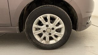 Used 2017 Tata Tiago [2016-2020] Revotron XZ Petrol Manual tyres RIGHT FRONT TYRE RIM VIEW