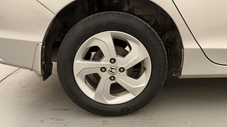 Used 2014 Honda City V Petrol Manual tyres RIGHT REAR TYRE RIM VIEW