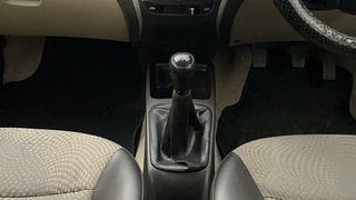 Used 2015 Hyundai Eon [2011-2018] Magna Petrol Manual interior GEAR  KNOB VIEW