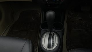 Used 2014 Honda Brio [2011-2016] VX AT Petrol Automatic interior GEAR  KNOB VIEW