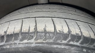 Used 2020 Hyundai New i20 Asta (O) 1.2 MT Petrol Manual tyres RIGHT FRONT TYRE TREAD VIEW
