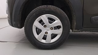 Used 2017 Renault Kwid [2015-2019] 1.0 RXT AMT Petrol Automatic tyres LEFT FRONT TYRE RIM VIEW