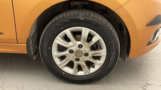 Used 2016 Tata Tiago [2016-2020] Revotron XZ Petrol Manual tyres RIGHT FRONT TYRE RIM VIEW