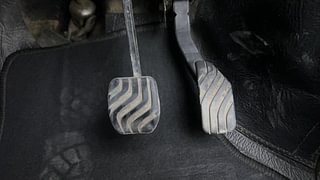 Used 2020 Renault Triber [2019-2021] RXL AMT Petrol Automatic interior PEDALS VIEW