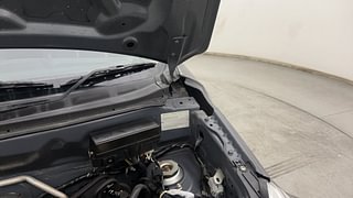 Used 2019 Maruti Suzuki Alto K10 [2014-2019] VXi Petrol Manual engine ENGINE LEFT SIDE HINGE & APRON VIEW