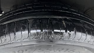 Used 2022 Hyundai New i20 Sportz 1.2 MT Petrol Manual tyres RIGHT REAR TYRE TREAD VIEW
