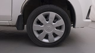 Used 2016 Maruti Suzuki Alto K10 [2014-2019] VXI AMT Petrol Automatic tyres RIGHT FRONT TYRE RIM VIEW
