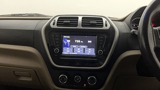 Used 2018 Mahindra TUV300 [2015-2020] T10 Dual Tone Diesel Manual interior MUSIC SYSTEM & AC CONTROL VIEW