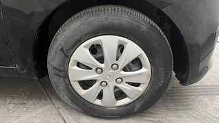 Used 2012 Hyundai i10 [2010-2016] Sportz 1.2 Petrol Petrol Manual tyres RIGHT FRONT TYRE RIM VIEW