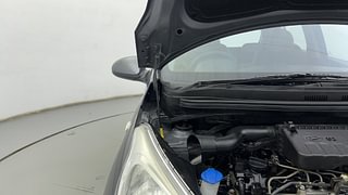 Used 2017 Hyundai Grand i10 [2017-2020] Magna 1.2 CRDi Diesel Manual engine ENGINE RIGHT SIDE HINGE & APRON VIEW
