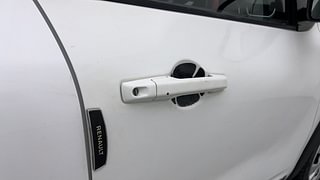 Used 2020 Renault Triber [2019-2021] RXL AMT Petrol Automatic dents MINOR DENT