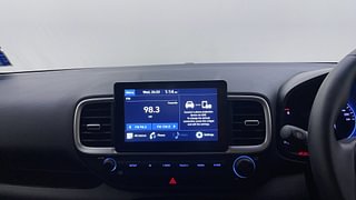 Used 2021 Hyundai Venue [2019-2022] SX 1.0  Turbo Petrol Manual top_features Integrated (in-dash) music system
