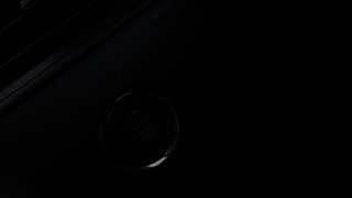 Used 2022 Maruti Suzuki Swift ZXI AMT Petrol Automatic top_features Keyless start