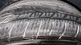 Used 2016 Renault Duster [2015-2019] 110 PS RXZ 4X2 MT Diesel Manual tyres LEFT FRONT TYRE TREAD VIEW