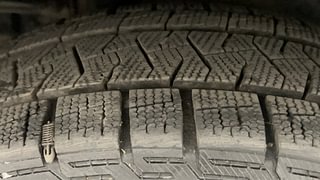 Used 2017 Maruti Suzuki Ciaz [2014-2017] VXi+ Petrol Manual tyres RIGHT REAR TYRE TREAD VIEW