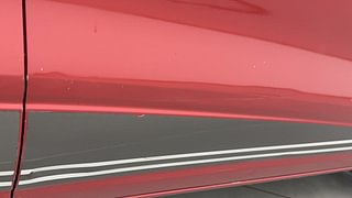 Used 2019 Renault Kwid [2017-2019] RXT 1.0 SCE Special (O) Petrol Manual dents MINOR SCRATCH