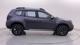 Used 2016 Renault Duster [2015-2019] 110 PS RXZ 4X2 MT Diesel Manual exterior RIGHT SIDE VIEW