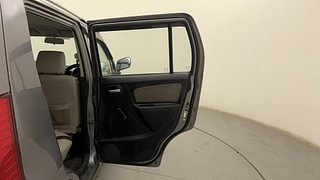Used 2015 Maruti Suzuki Wagon R 1.0 [2010-2019] LXi Petrol Manual interior RIGHT REAR DOOR OPEN VIEW