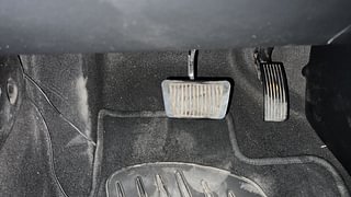 Used 2019 Hyundai Venue [2019-2020] SX(O) 1.4 CRDI Diesel Manual interior PEDALS VIEW