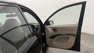 Used 2012 Hyundai i10 [2010-2016] Sportz 1.2 Petrol Petrol Manual interior RIGHT FRONT DOOR OPEN VIEW