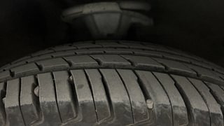 Used 2013 Hyundai i10 Sportz 1.2 AT Kappa2 Petrol Automatic tyres RIGHT FRONT TYRE TREAD VIEW