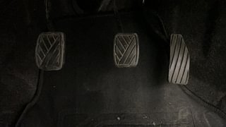 Used 2015 Maruti Suzuki Wagon R 1.0 [2010-2019] LXi Petrol Manual interior PEDALS VIEW