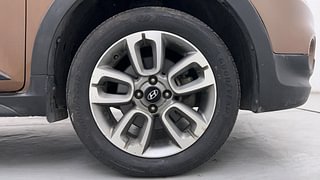 Used 2016 Hyundai i20 Active [2015-2020] 1.2 SX Petrol Manual tyres RIGHT FRONT TYRE RIM VIEW