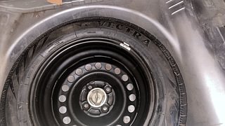 Used 2015 Honda Amaze [2013-2016] 1.2 VX AT i-VTEC Petrol Automatic tyres SPARE TYRE VIEW