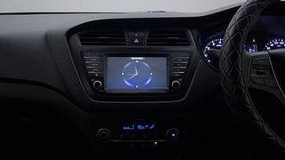 Used 2017 Hyundai Elite i20 [2014-2018] Asta 1.2 Dual Tone Petrol Manual interior MUSIC SYSTEM & AC CONTROL VIEW