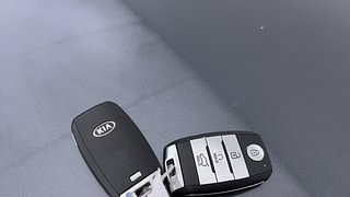 Used 2020 Kia Sonet HTX 1.5 Diesel Manual extra CAR KEY VIEW