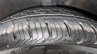 Used 2014 Hyundai Verna [2011-2015] Fluidic 1.6 VTVT SX Petrol Manual tyres RIGHT FRONT TYRE TREAD VIEW