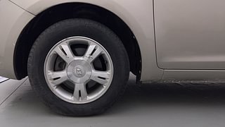 Used 2010 Hyundai i20 [2008-2012] Asta 1.4 AT Petrol Automatic tyres LEFT FRONT TYRE RIM VIEW