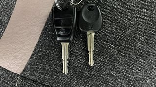 Used 2017 Hyundai Grand i10 [2017-2020] Magna 1.2 CRDi Diesel Manual extra CAR KEY VIEW