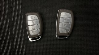 Used 2019 Hyundai Venue [2019-2020] SX(O) 1.4 CRDI Diesel Manual extra CAR KEY VIEW