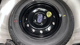 Used 2020 Maruti Suzuki Swift [2017-2021] ZXi AMT Petrol Automatic tyres SPARE TYRE VIEW