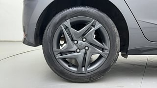 Used 2022 Hyundai New i20 Sportz 1.2 MT Petrol Manual tyres RIGHT REAR TYRE RIM VIEW