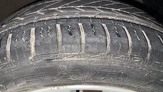 Used 2015 Hyundai Xcent [2014-2017] SX Petrol Petrol Manual tyres RIGHT FRONT TYRE TREAD VIEW