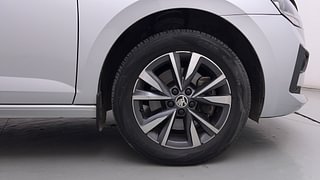 Used 2022 Skoda Slavia Style 1.5L TSI AT Petrol Automatic tyres RIGHT FRONT TYRE RIM VIEW