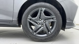 Used 2022 Hyundai New i20 Sportz 1.2 MT Petrol Manual tyres RIGHT FRONT TYRE RIM VIEW