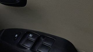Used 2014 hyundai i10 Sportz 1.1 Petrol Petrol Manual top_features One touch-down power windows