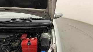 Used 2016 Toyota Etios [2010-2017] VX Petrol Manual engine ENGINE LEFT SIDE HINGE & APRON VIEW