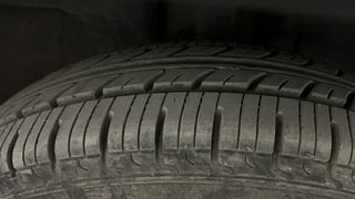 Used 2019 Renault Kwid [2017-2019] CLIMBER 1.0 Petrol Manual tyres RIGHT FRONT TYRE TREAD VIEW