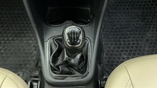 Used 2017 Skoda Rapid new [2016-2020] Active TDI Diesel Manual interior GEAR  KNOB VIEW